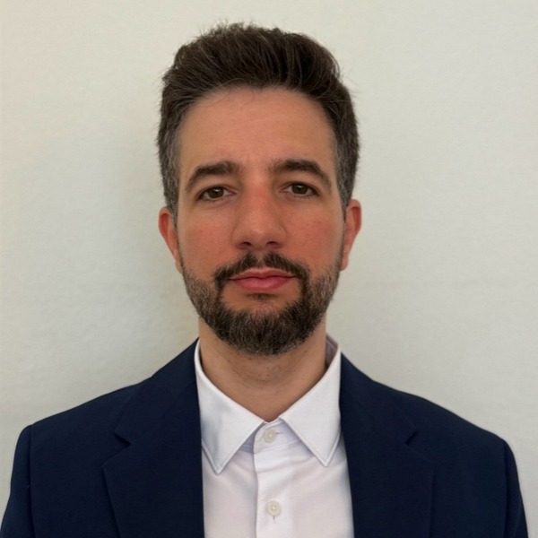 Dr. Pablo M. Neila